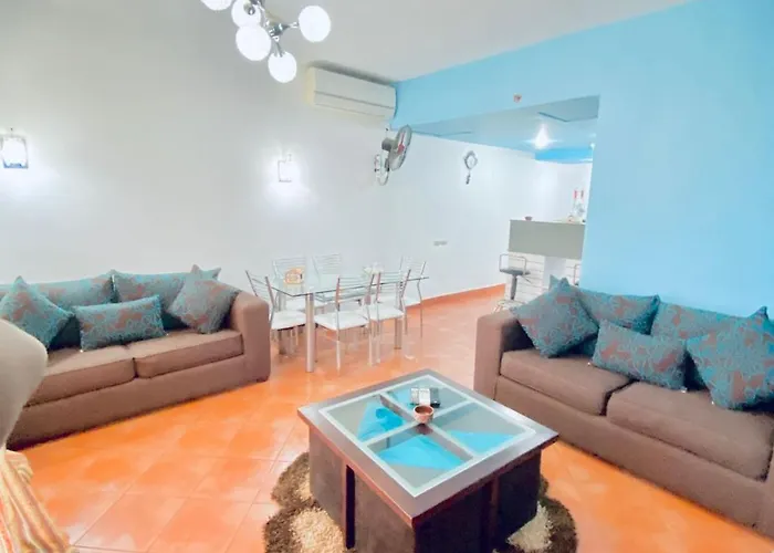 Apartment Porto Parmeds *