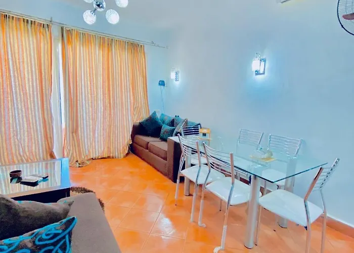 Apartment Porto Parmeds *